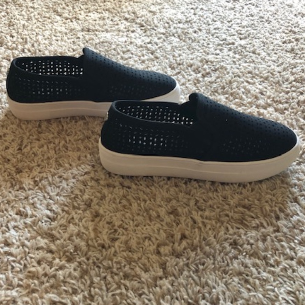 Steve Madden Ivette Slip On Sneakers